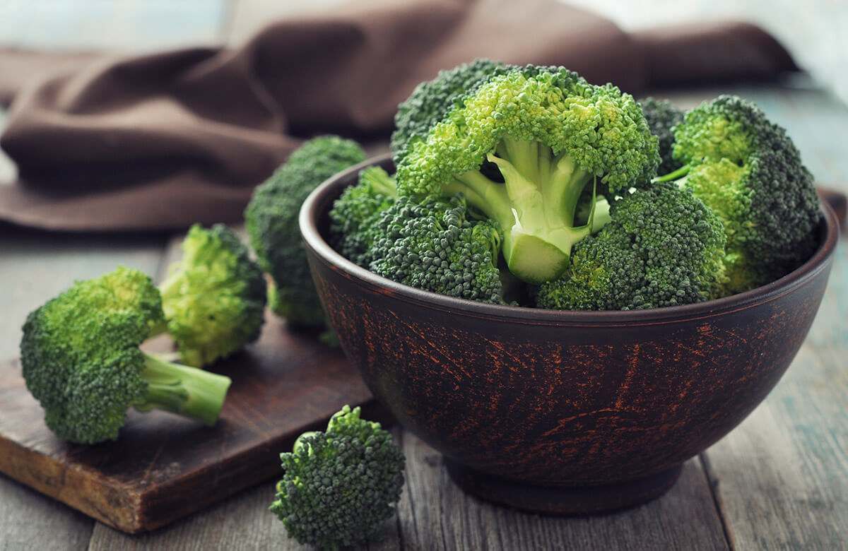 bowl-of-fresh-brocolli
