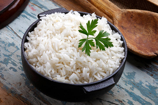cooked white rice in a bowl, a good source of B1 aside from thiamine supplements